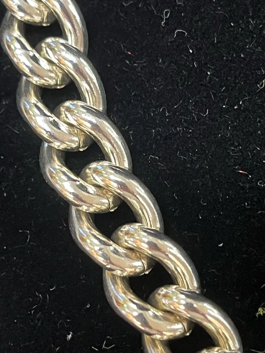 Silver chain choker with heart locket pendant. - Image 3