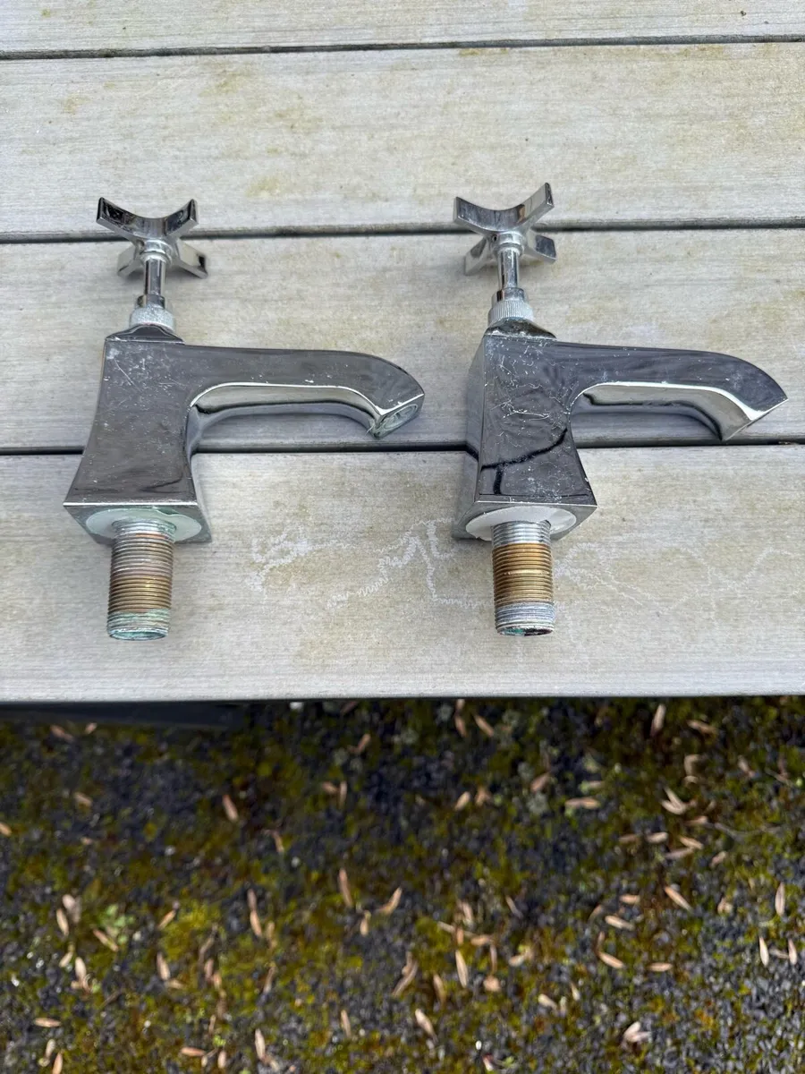 Second hand Bath Taps