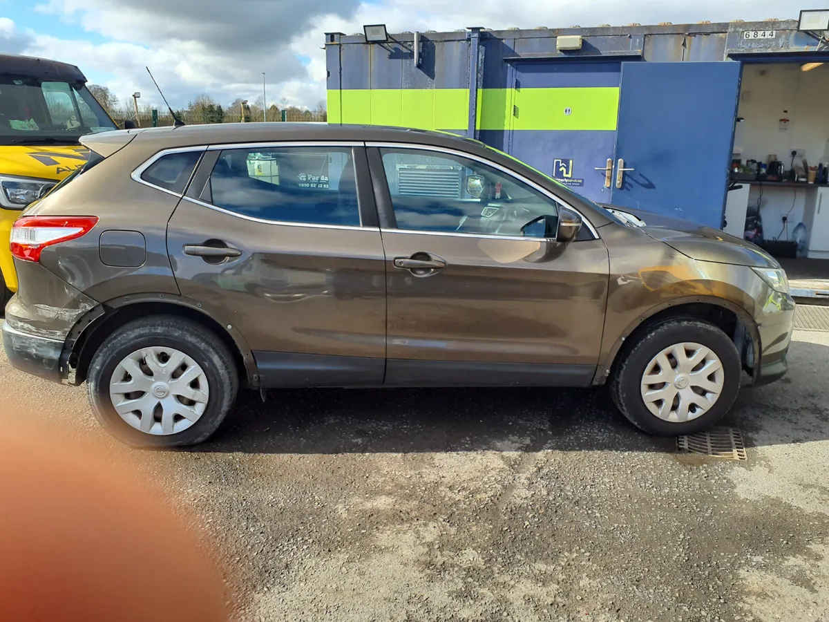 Nissan Qashqai 1.5 dci 2014 - Image 2