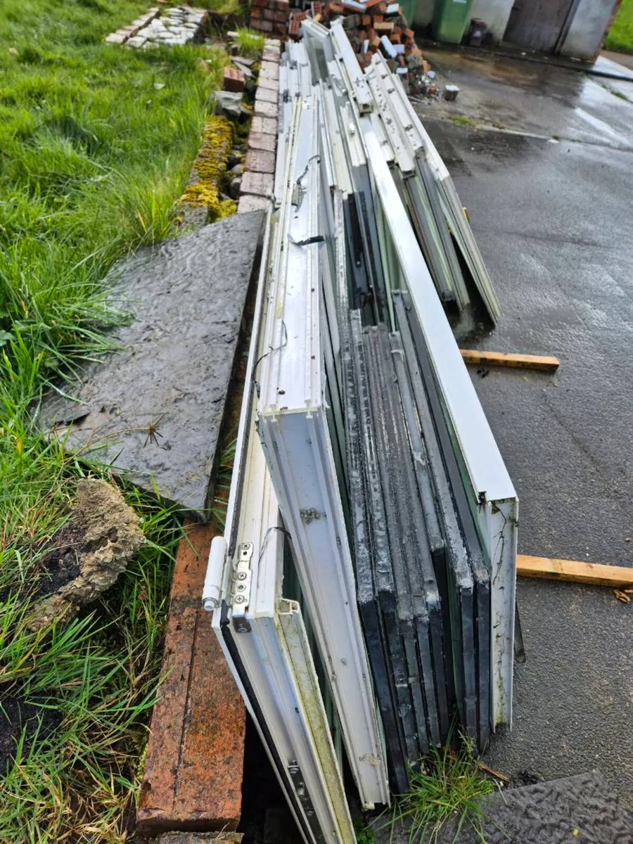 Used windows and doors - Image 3