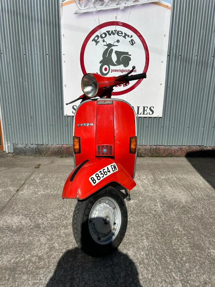 1981 Vespa P200E original paint - Image 2