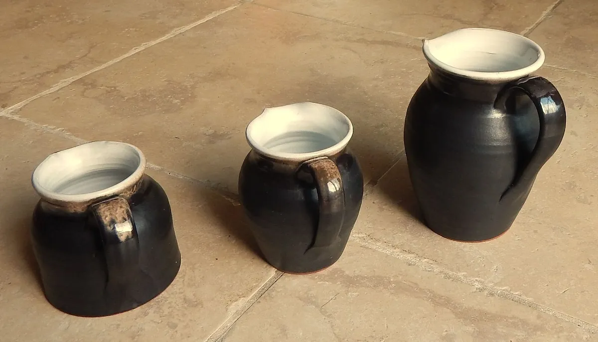 Set of 3 Stephen Pearce Pottery Jugs - Image 2