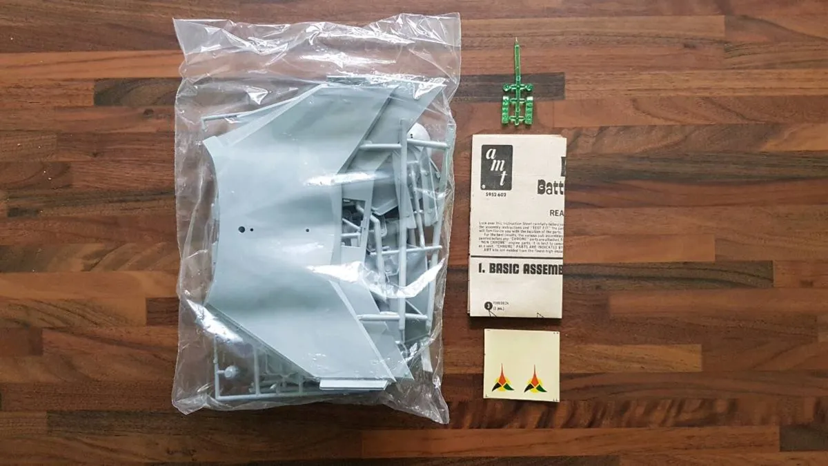 RARE! 1968 Star Trek Klingon Battle Cruiser Model - Image 3