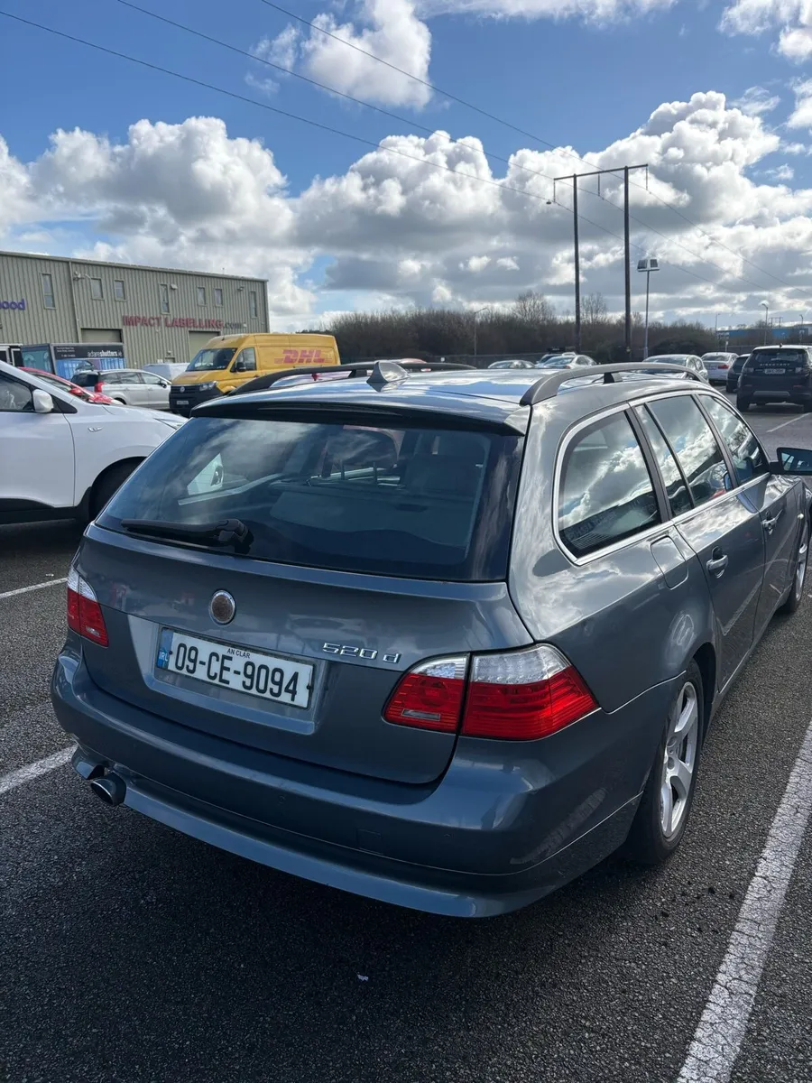 Bmw 520d Touring E61 Breaking 2009 - Image 3