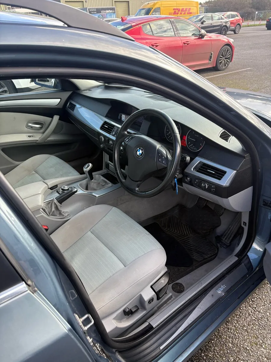 Bmw 520d Touring E61 Breaking 2009 - Image 4