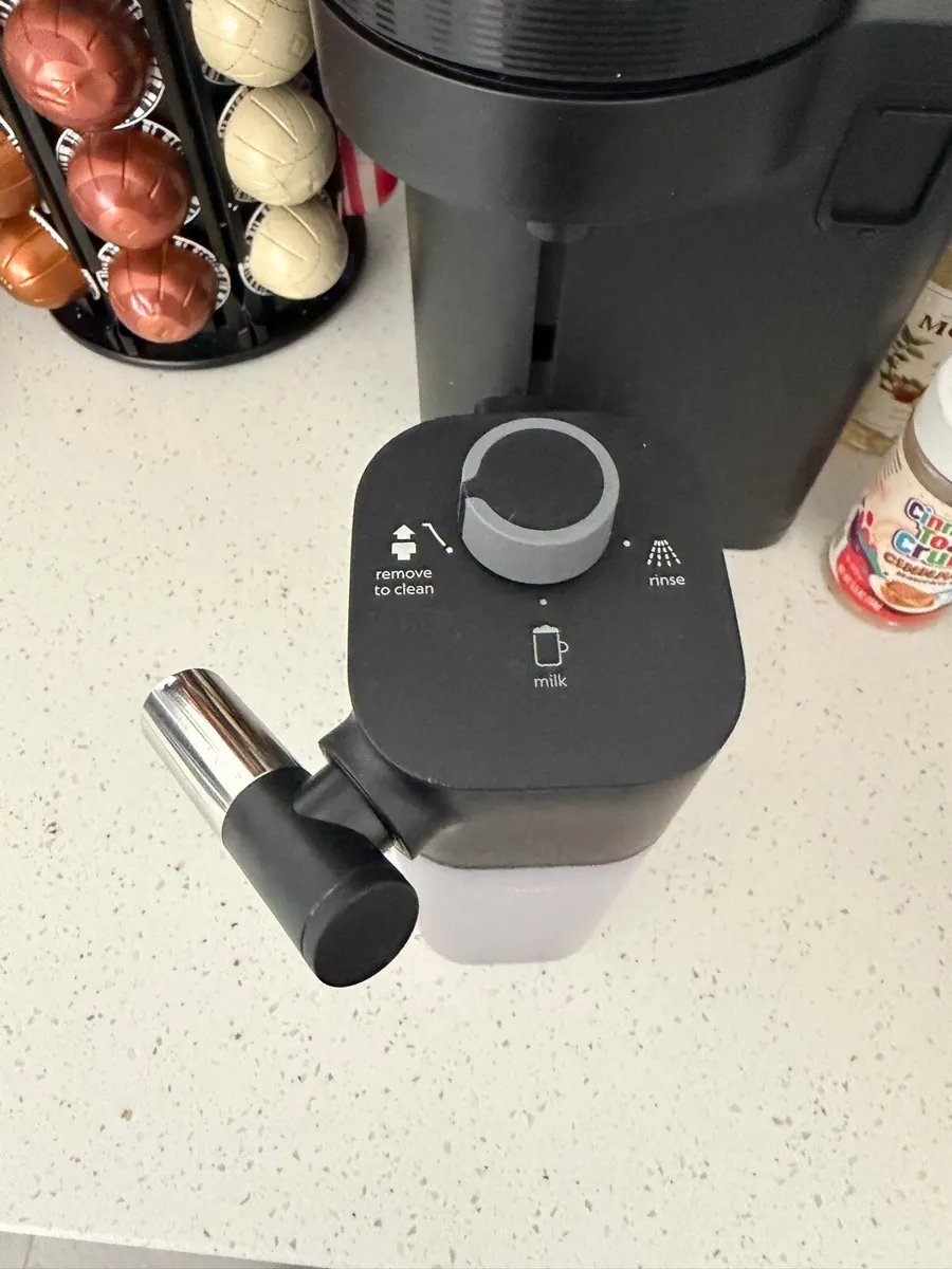 Nespresso Vertuo Lattissima Coffee Machine - Image 4