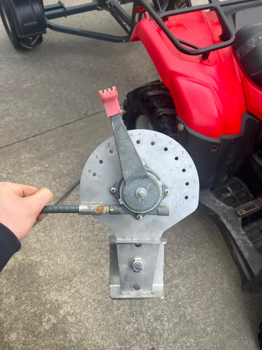 Used JFC Fertiliser Spreader - Image 4