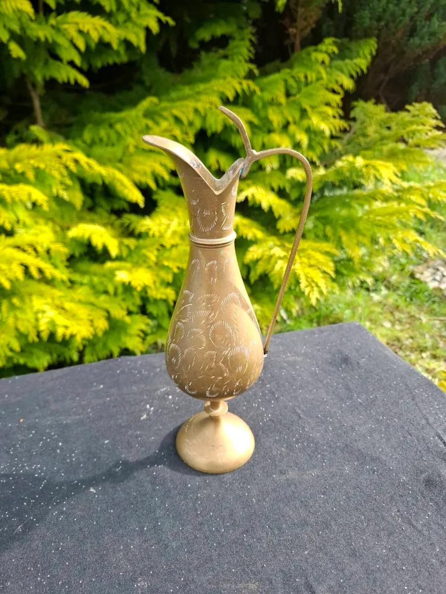 Brass jug postage possible