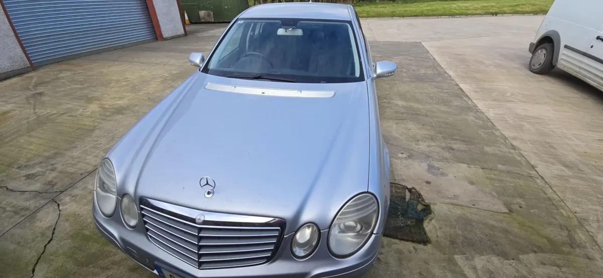 2008 Mercedes 220 CDI for breaking - Image 1