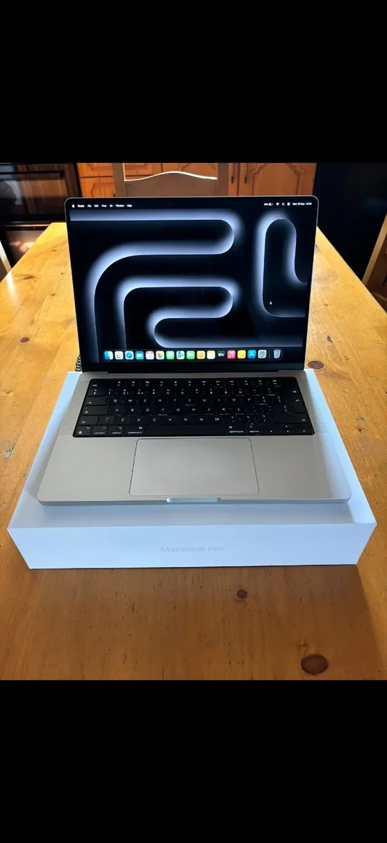 14"  MacBook Pro M3 - Image 1