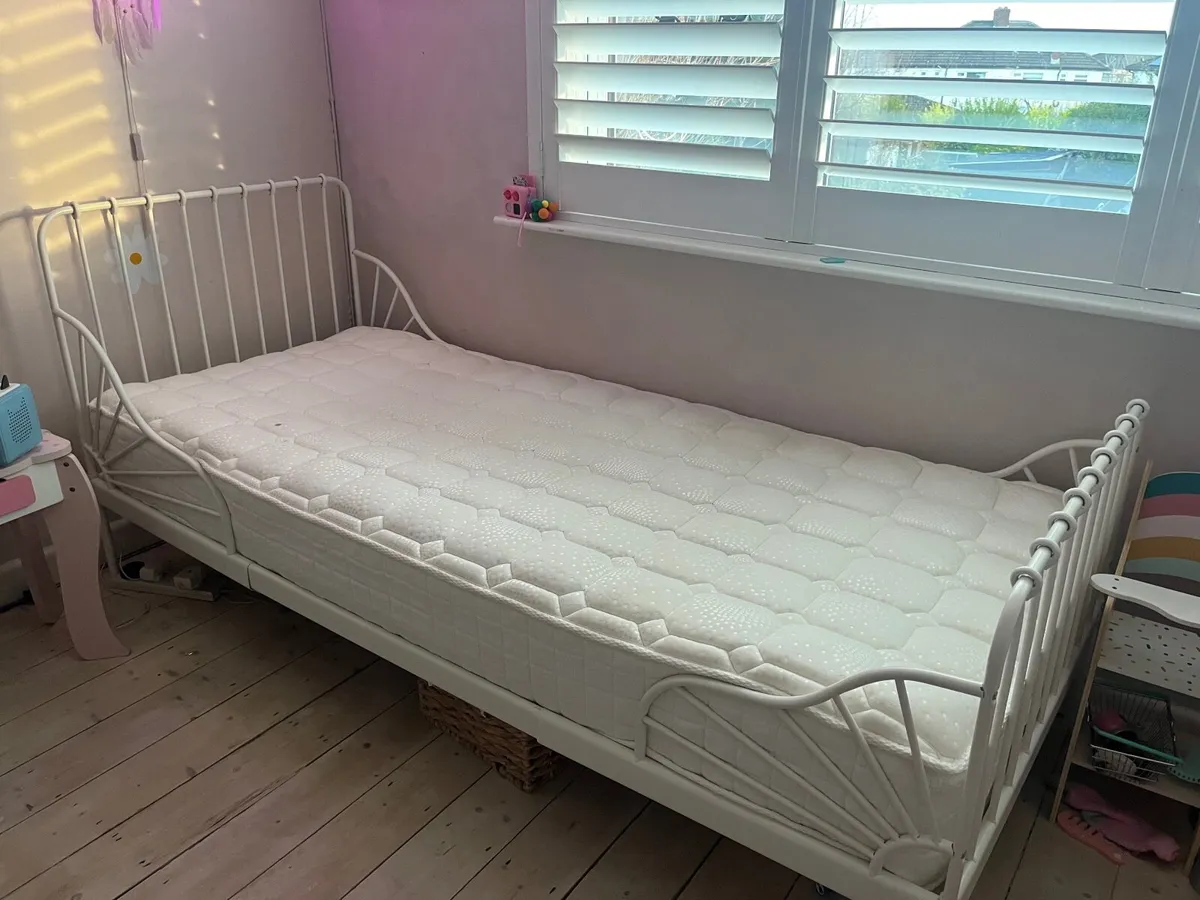 Ikea Minnen Bed: extendable toddler / kids bed - Image 2