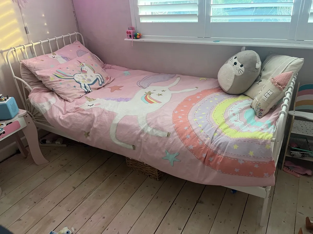 Ikea Minnen Bed: extendable toddler / kids bed - Image 3