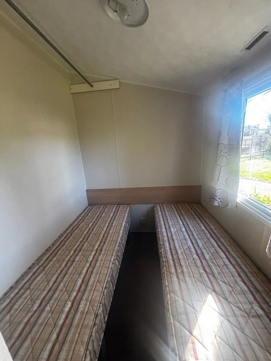 Mobile Home - Image 3