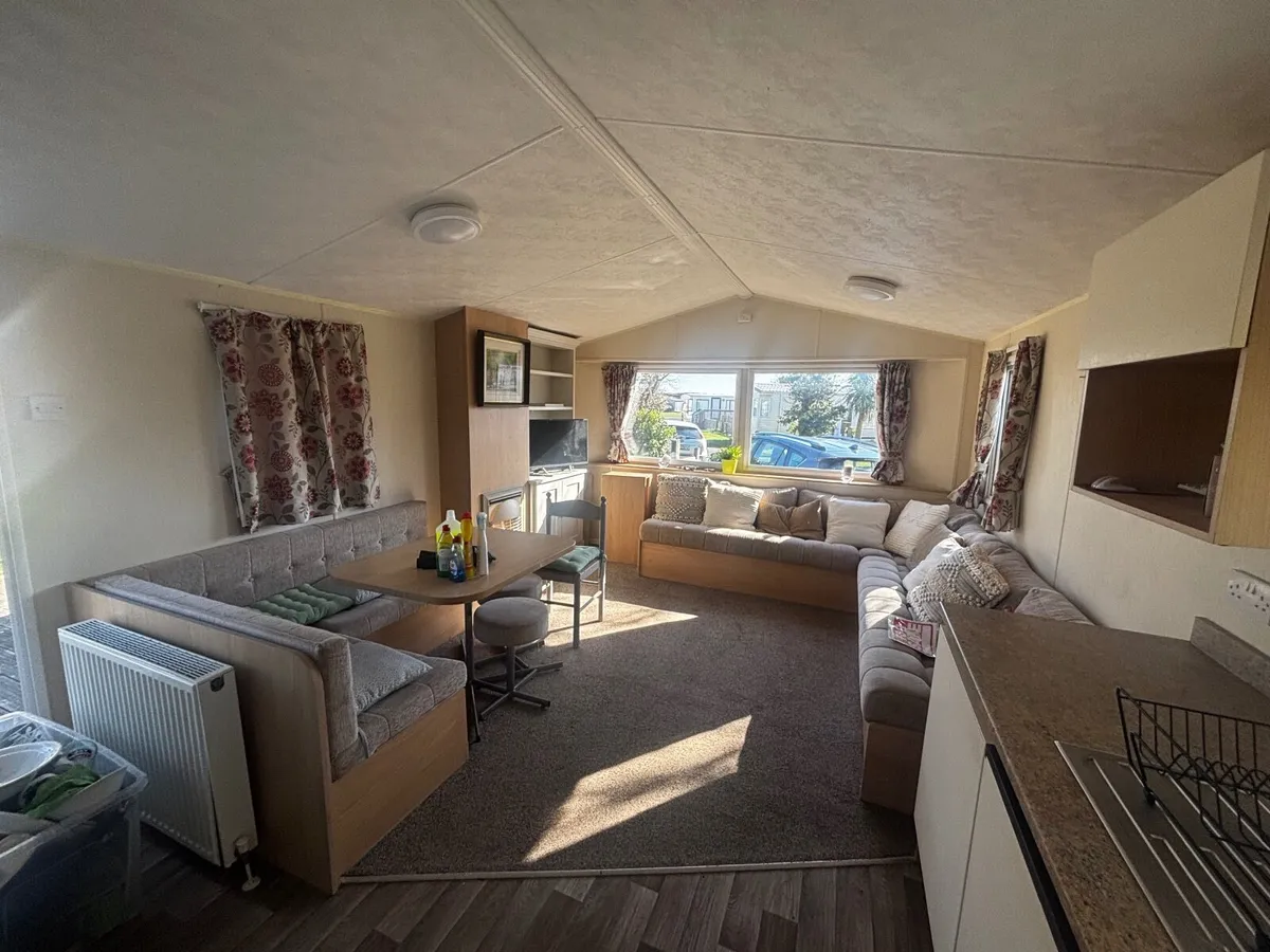 Mobile Home - Image 4