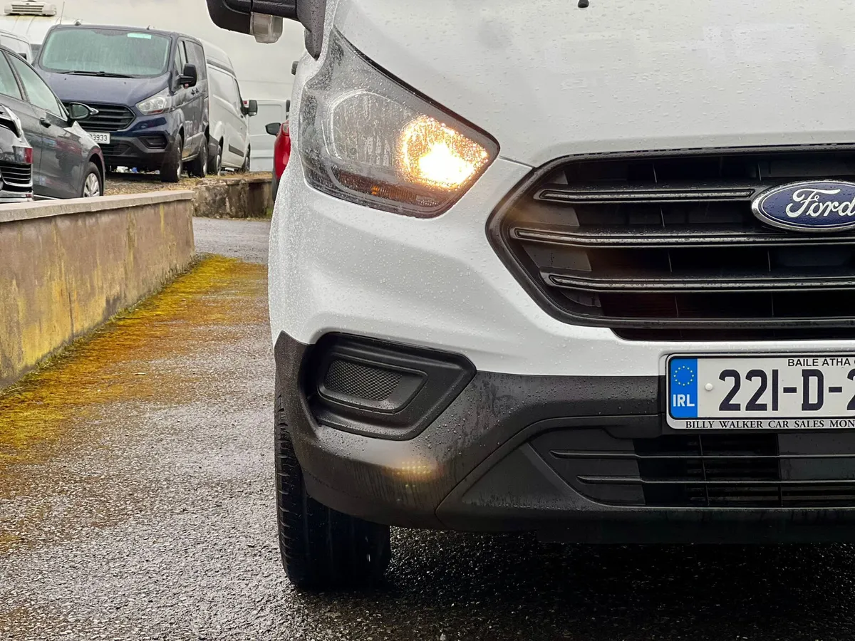 Ford Transit Custom 2022 - Image 4