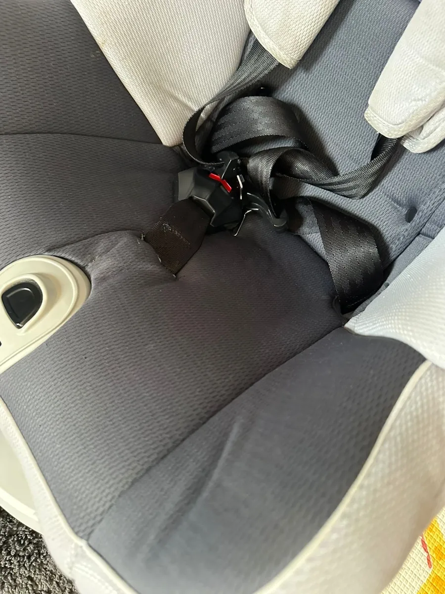 Child car seat 360 - Image 4