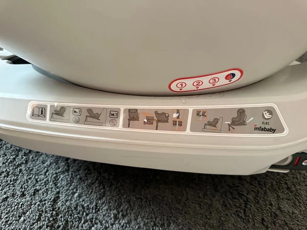 Infababy 360° Rotating Car Seat 0–18 kg - Image 4