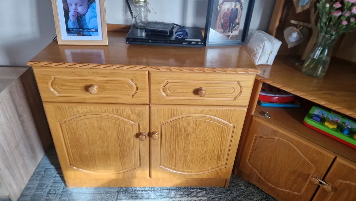 Corner unit and sideboard - Image 1