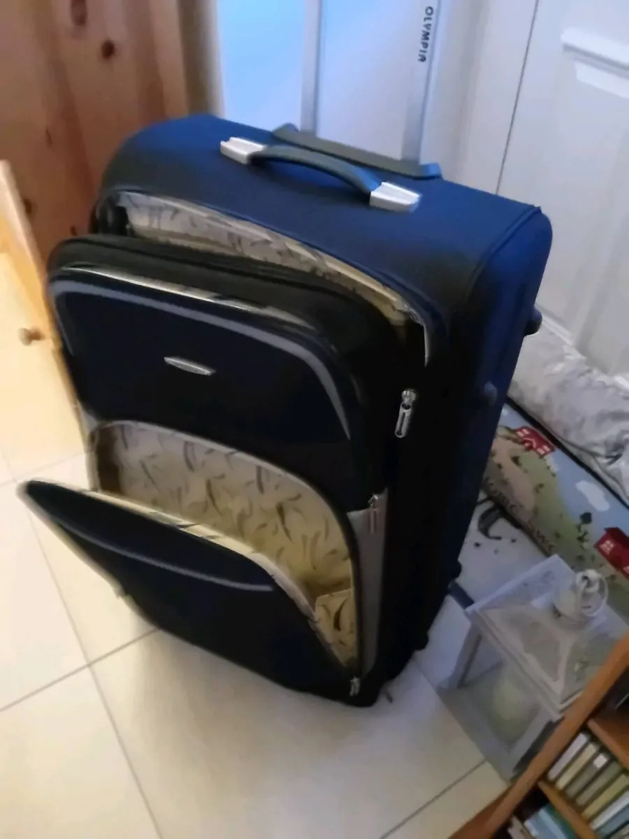 EXTRA LARGE SUITCASE 2 WHEELS