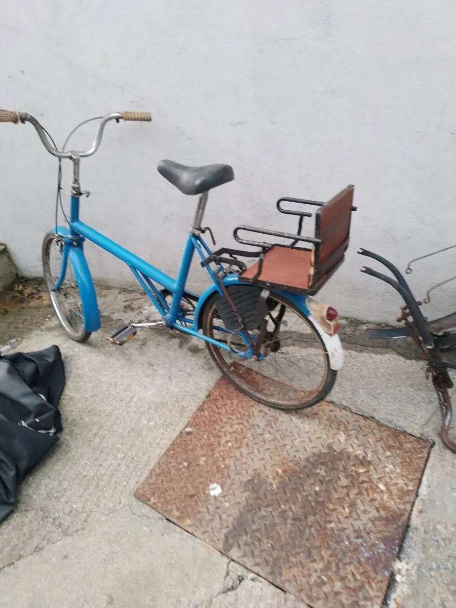 3 old bicycles - Image 2