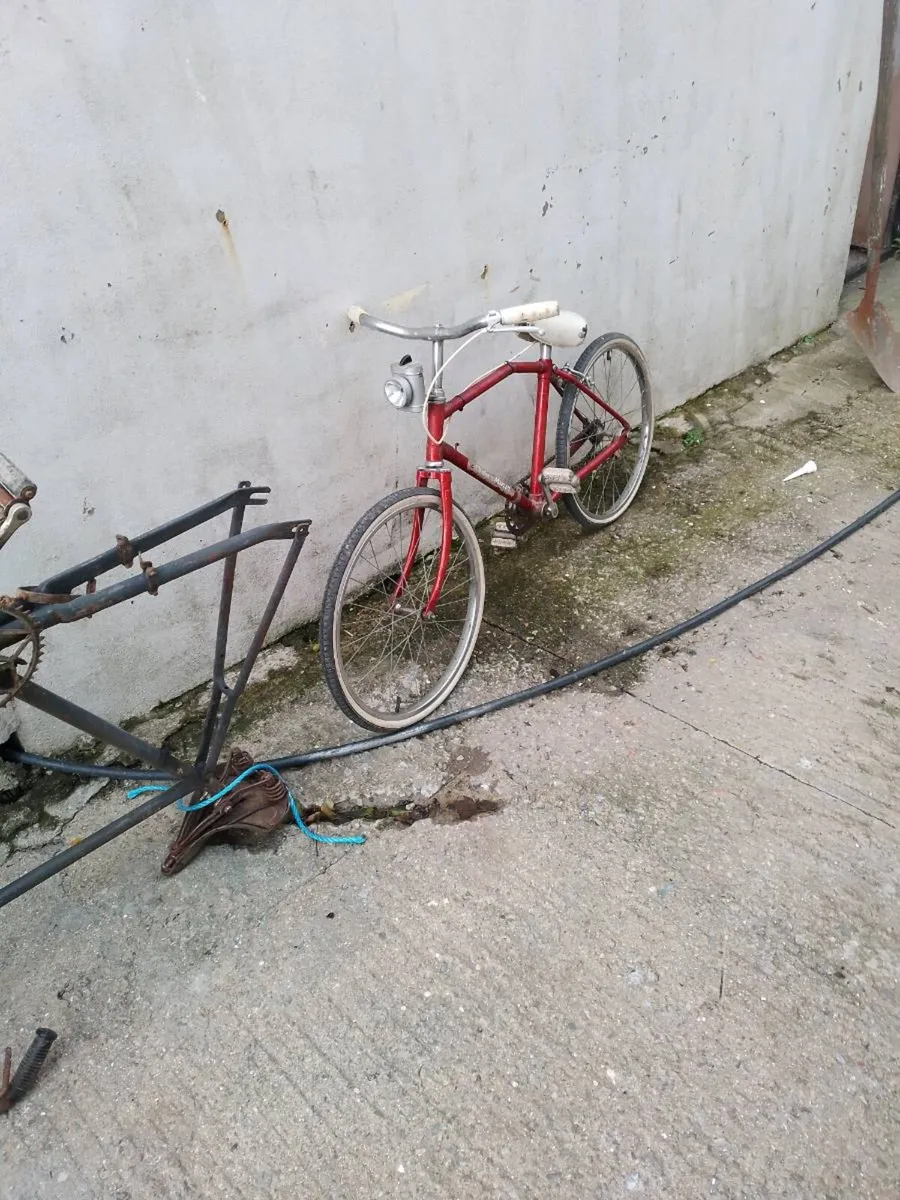 3 old bicycles - Image 3