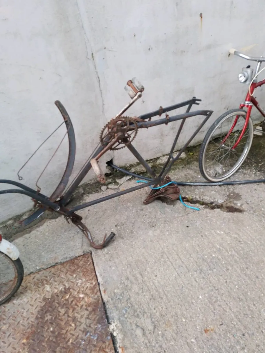 3 old bicycles - Image 4
