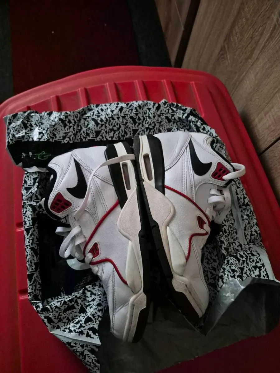 AIR FLIGHT TRAINERS - Image 1