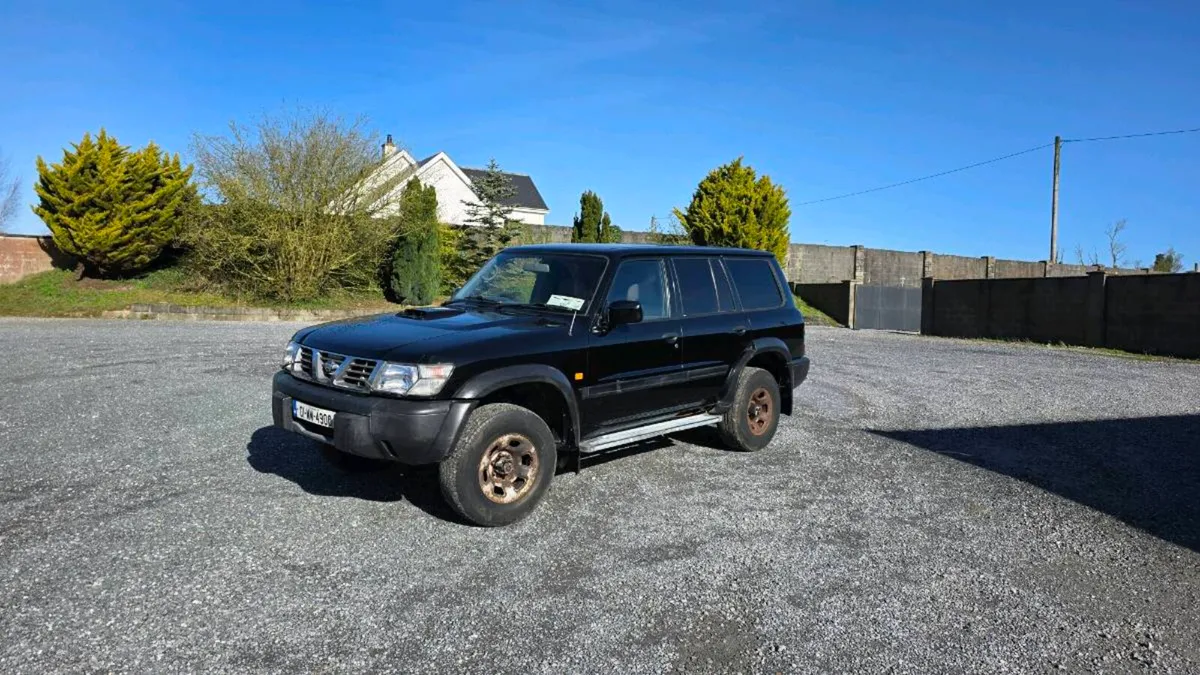 2001 Nissan Patrol 3.0 Manual - Image 3