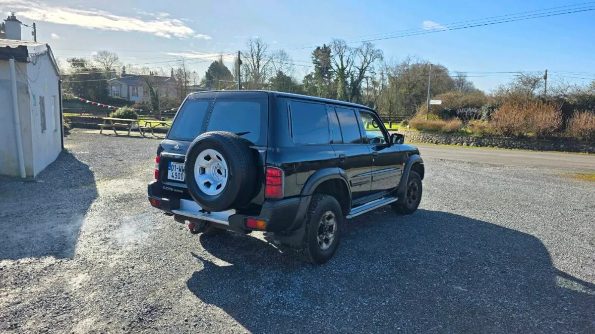 2001 Nissan Patrol 3.0 Manual - Image 1