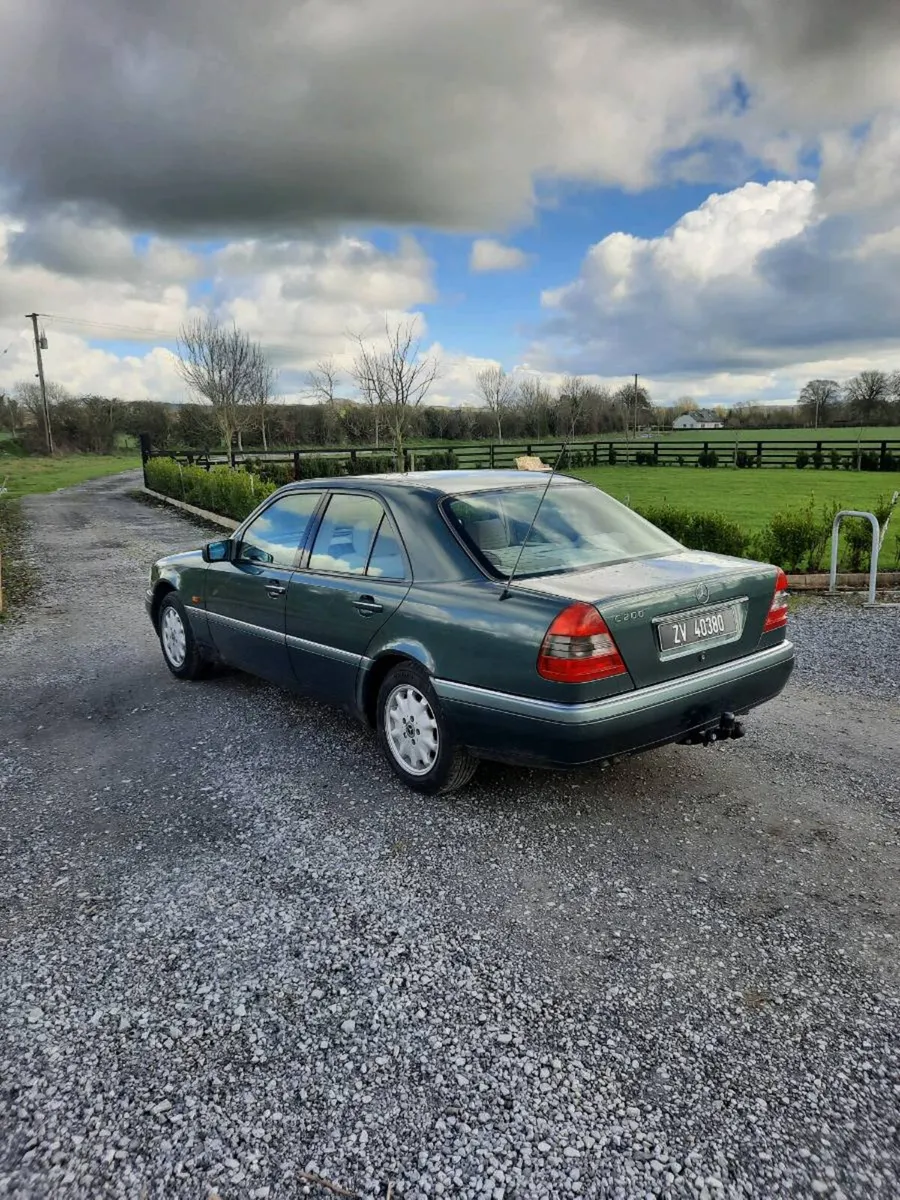 Mercedes C200 W202 1994 - Image 4
