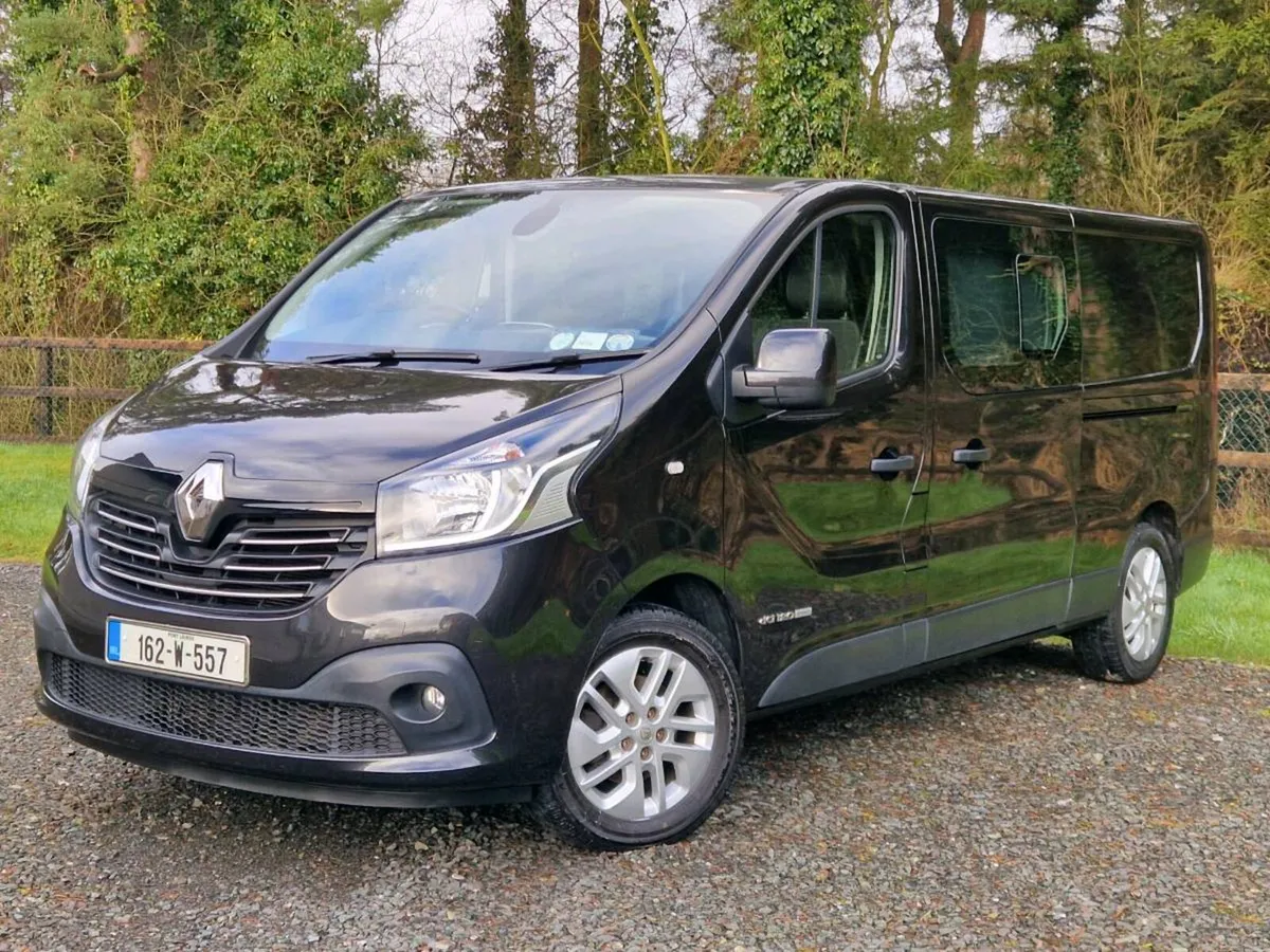 Renault Traffic Sport CREW-CAB Low Mileage - Image 4