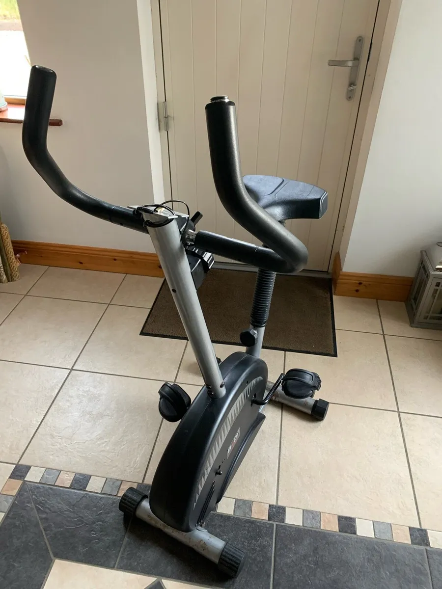 Exercise bike - Image 1