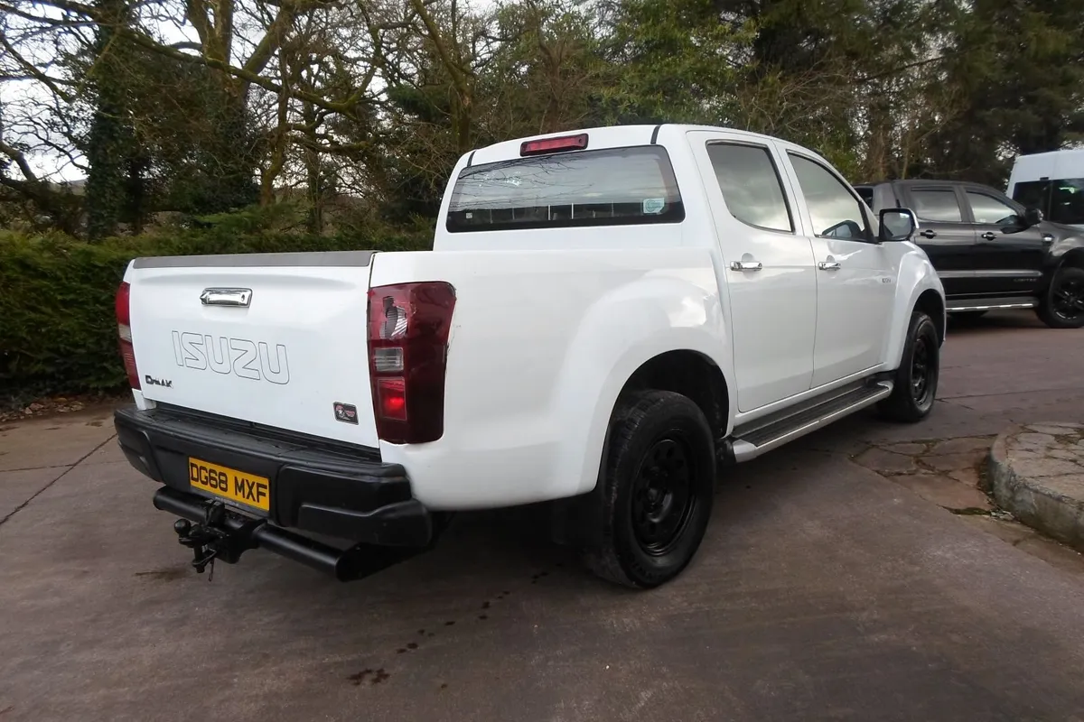 Isuzu D-Max 2018 - Image 4