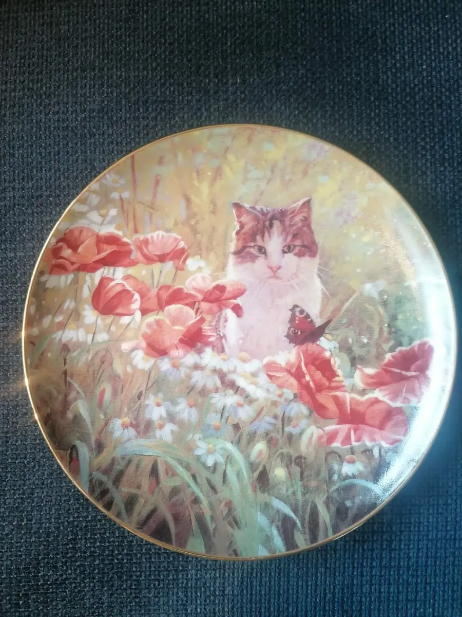 Wendy Stevenson Collectible Cat Decorative Plate - Image 2