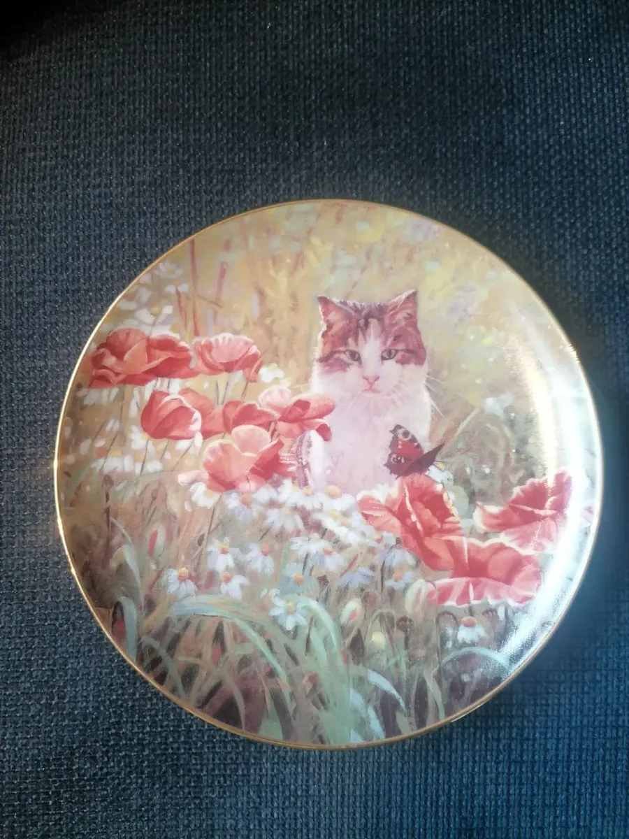 Wendy Stevenson Collectible Cat Decorative Plate - Image 3