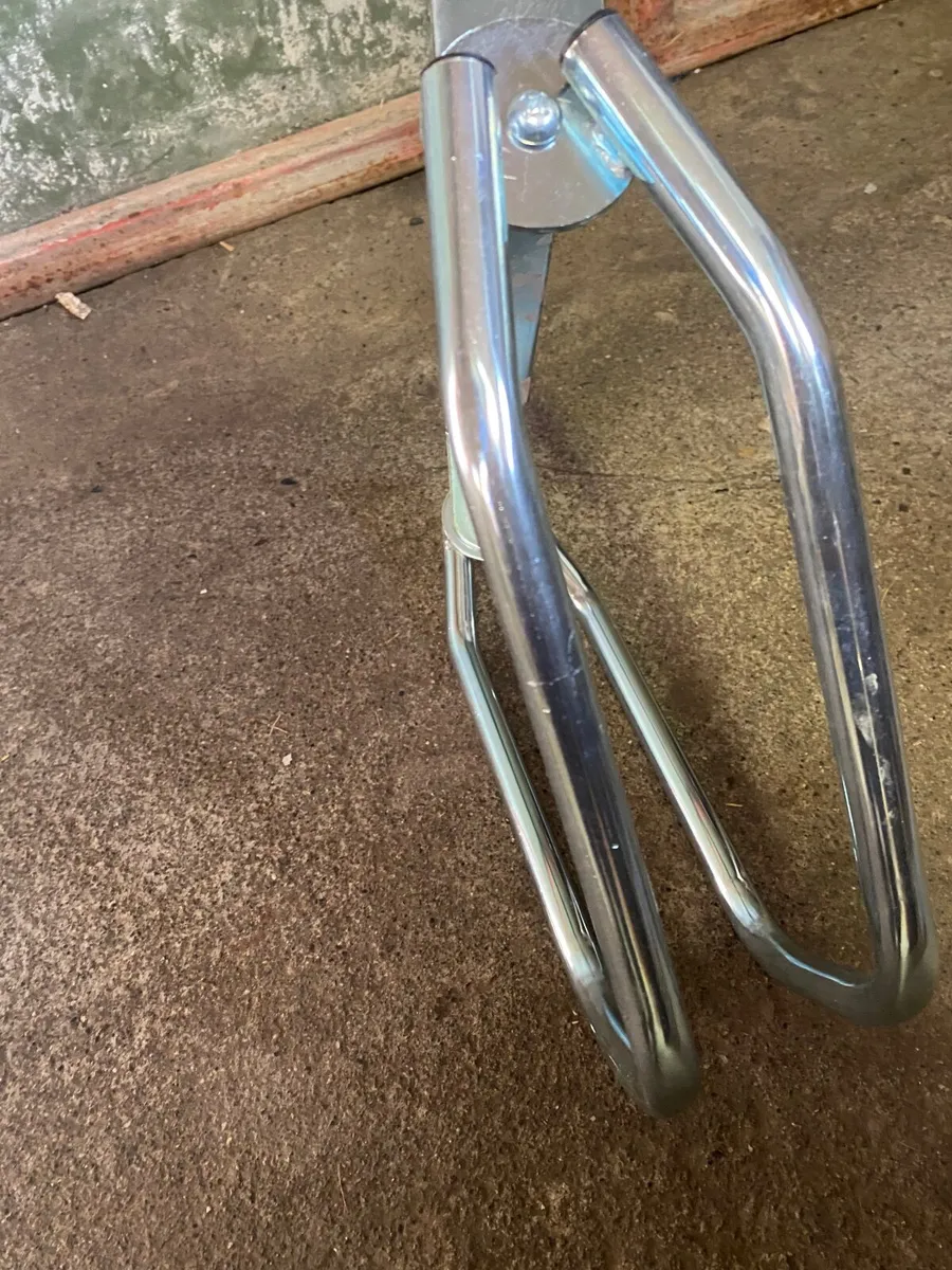 Bike stand - Image 3