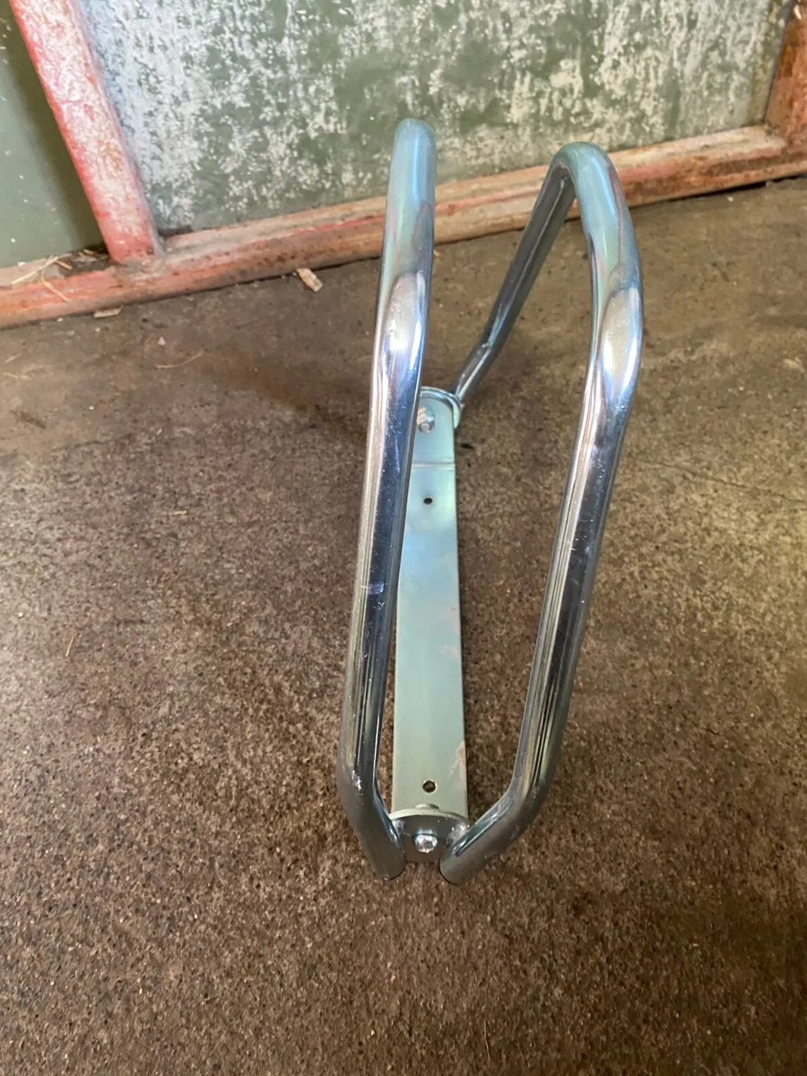 Bike stand - Image 1