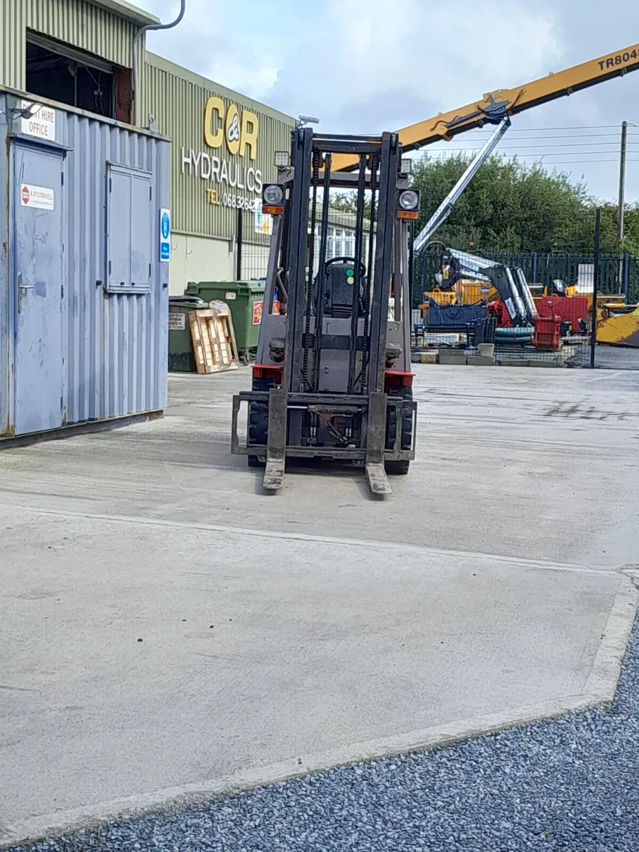 Manitou CD25P Forklift - Image 4