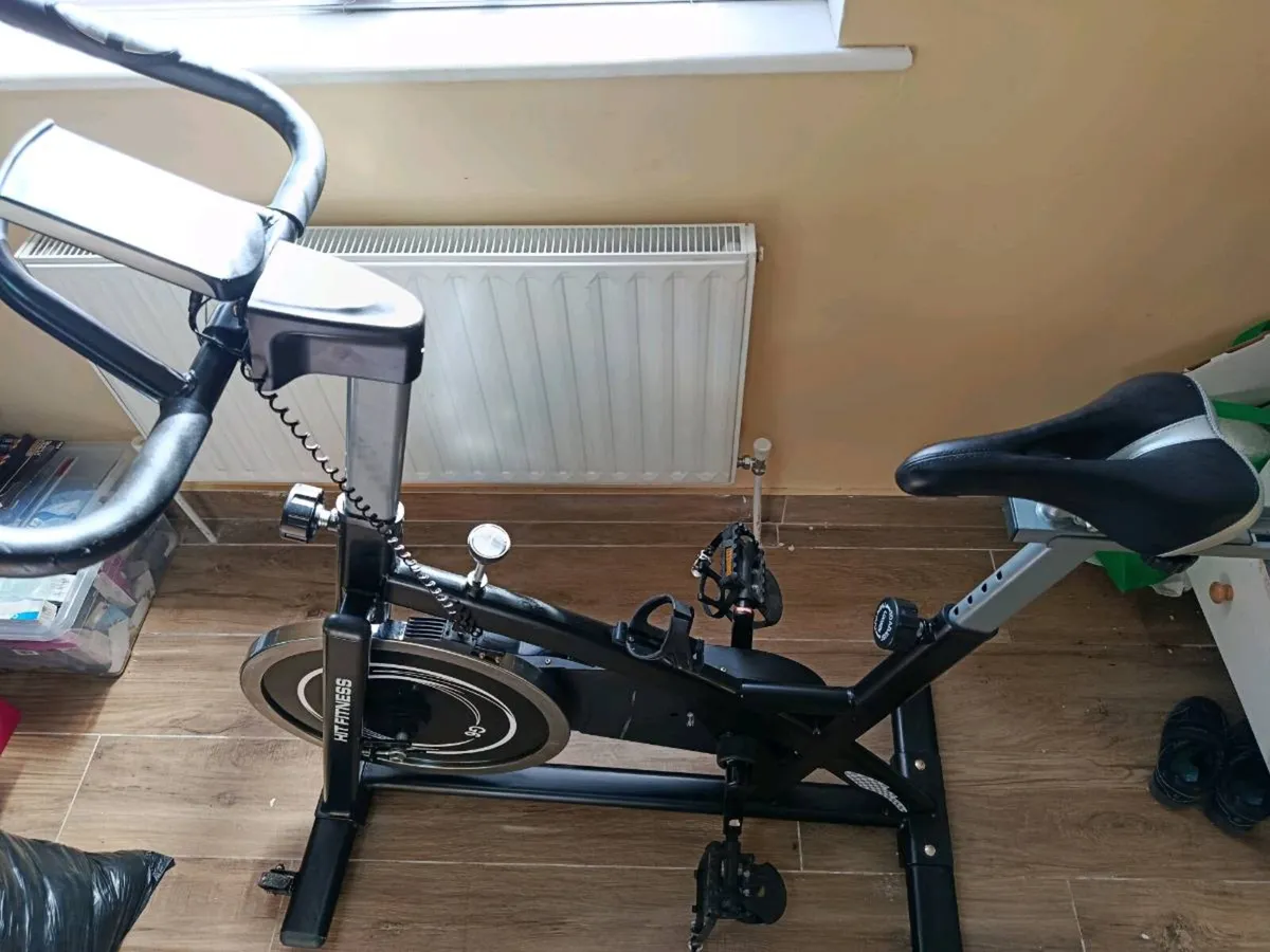 Exercise bike - Image 1