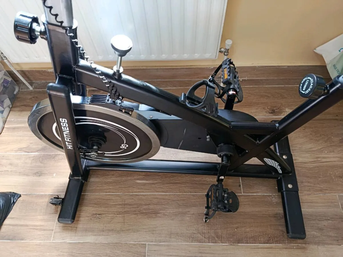 Exercise bike - Image 2