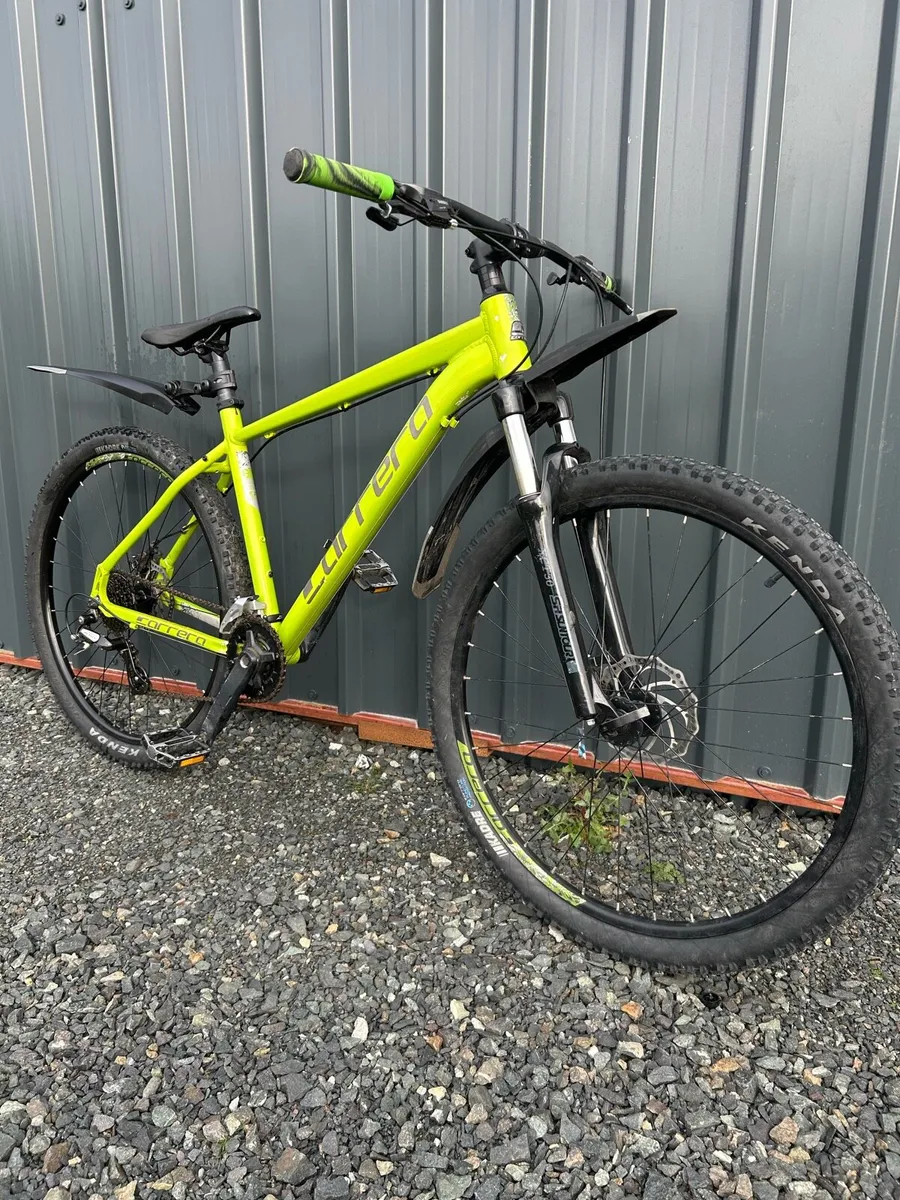 Carrera Vengeance Medium - Image 1