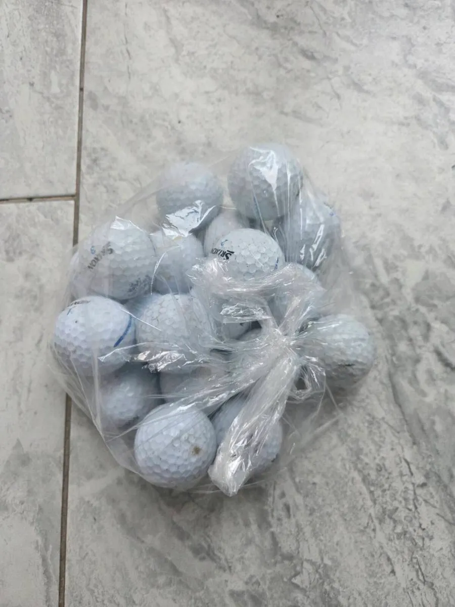 Golf balls - Image 1