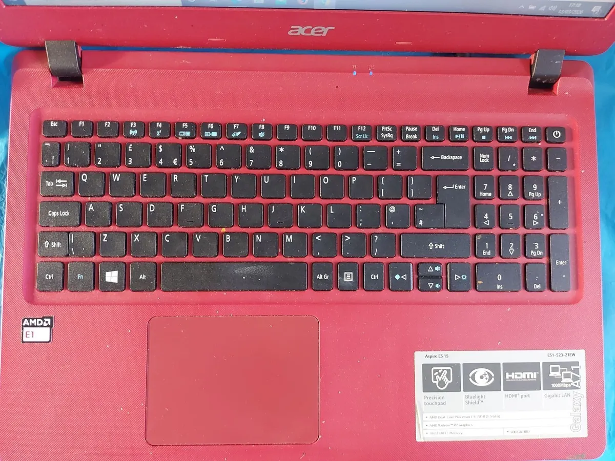 ACER ASPIRE LAPTOP ES1-523 Red, 4GB RAM, 500GB HDD - Image 2