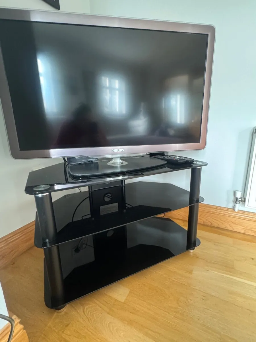 Tv stand - Image 1
