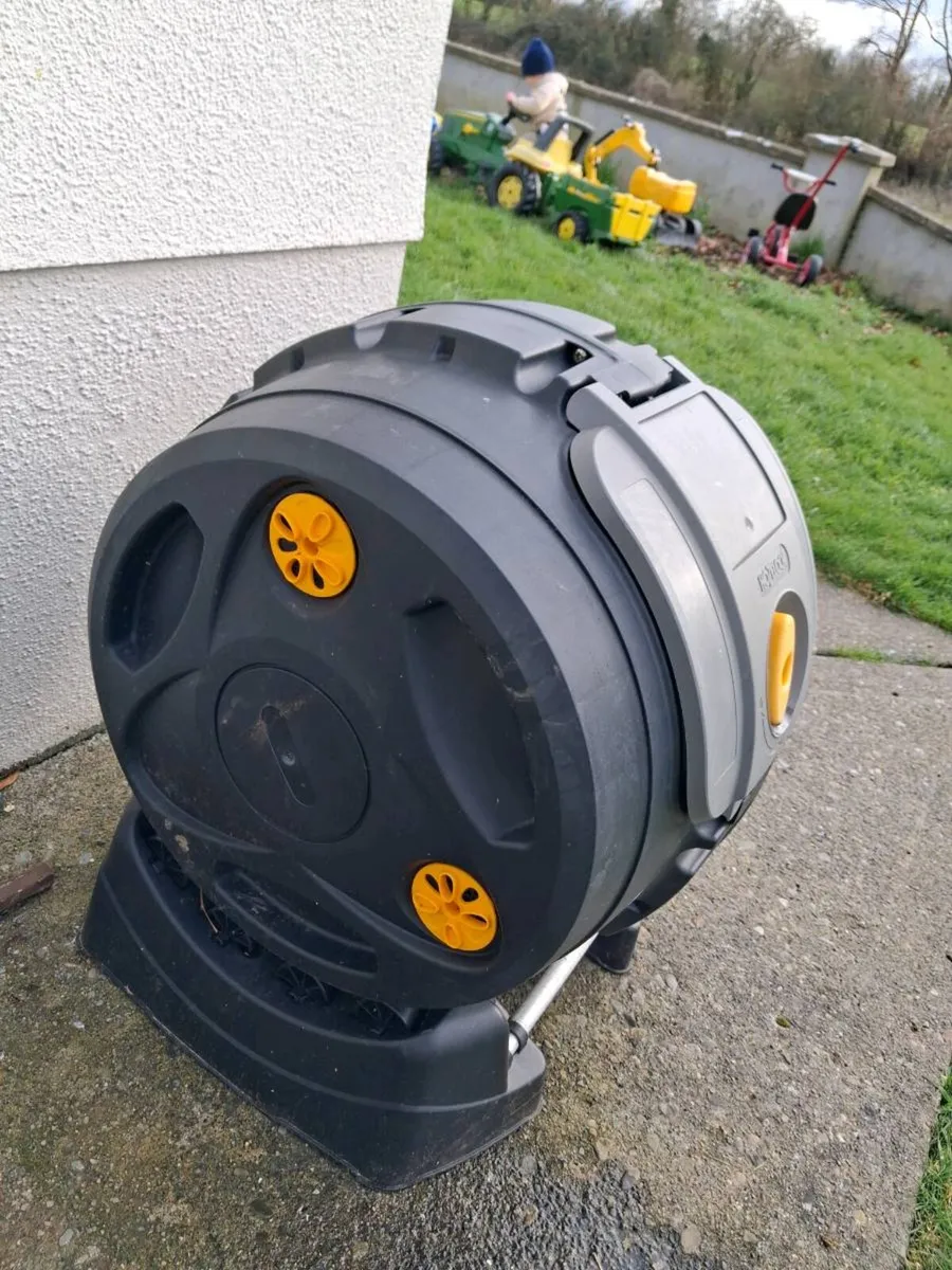 Compost bin roatating - Image 1