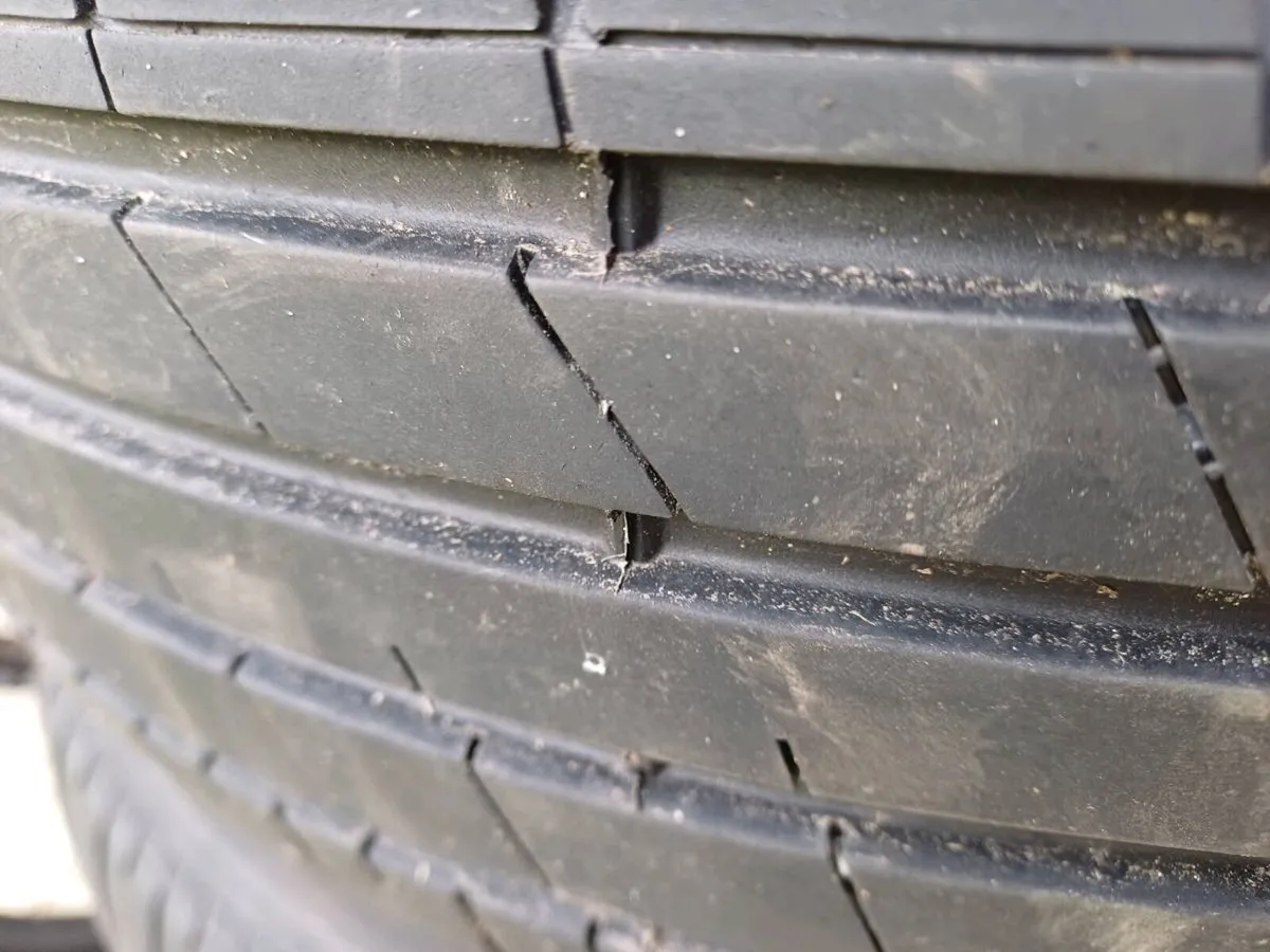 Tyres 205/60/R16 - Image 2