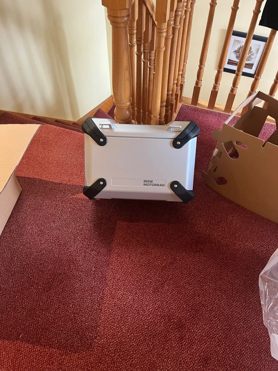 R1300 gsa motor bike boxes 2 side and top box - Image 1