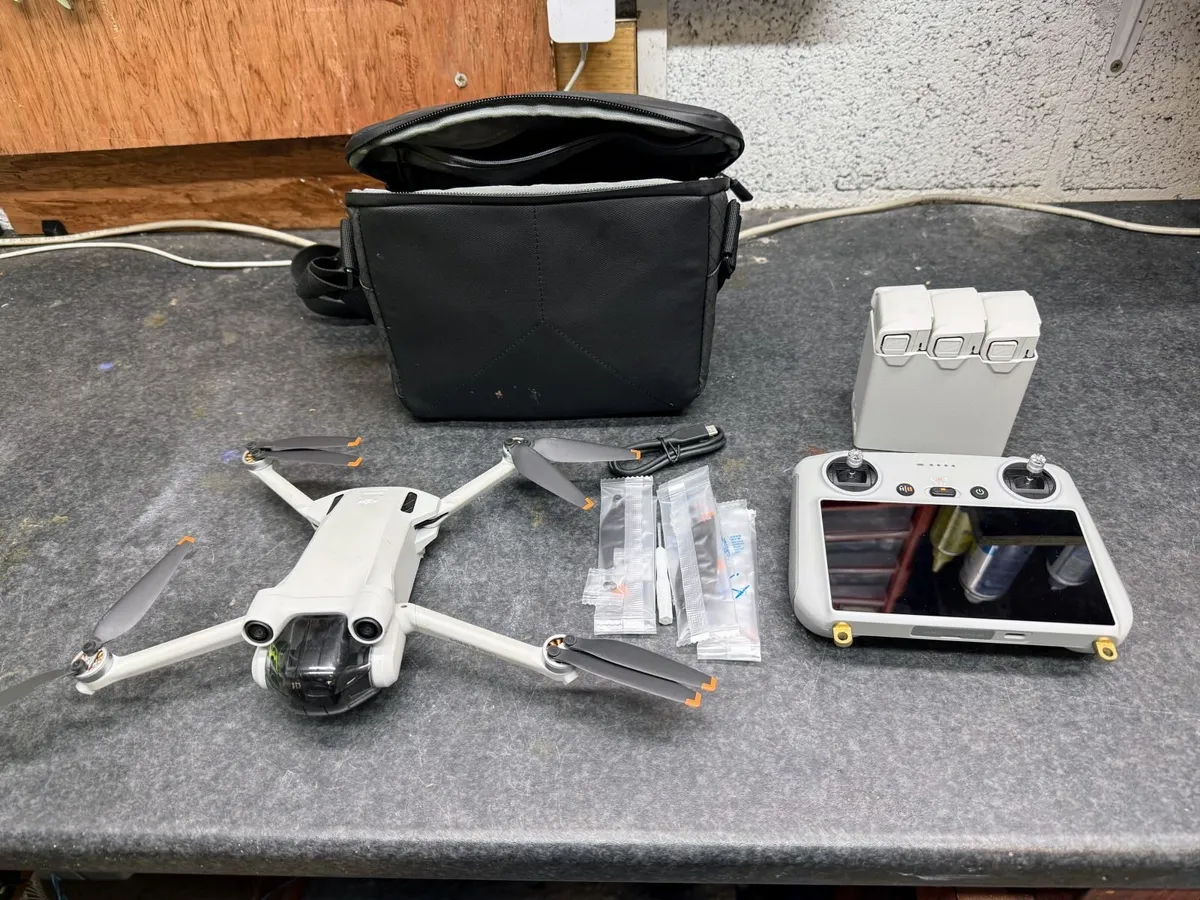 DJI Mini 3 Pro – Fly More Combo - Image 1
