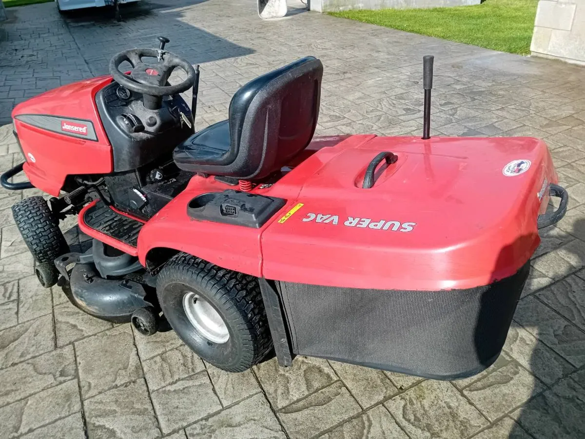 Ride on mower - Image 2
