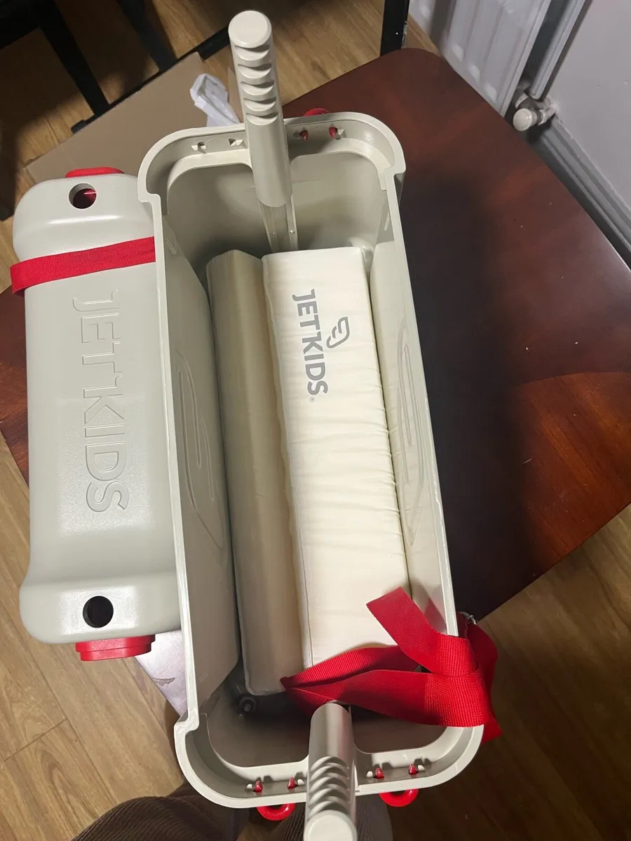 Kids travel case ride on bed box - Image 2